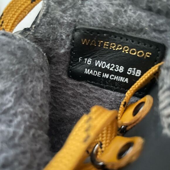 Cole Haan Women’s Zero Grand Waterproof Hiking Boots Size 5.5 - Picture 5 of 12